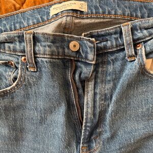 Abercrombie & Fitch Blue Jeans